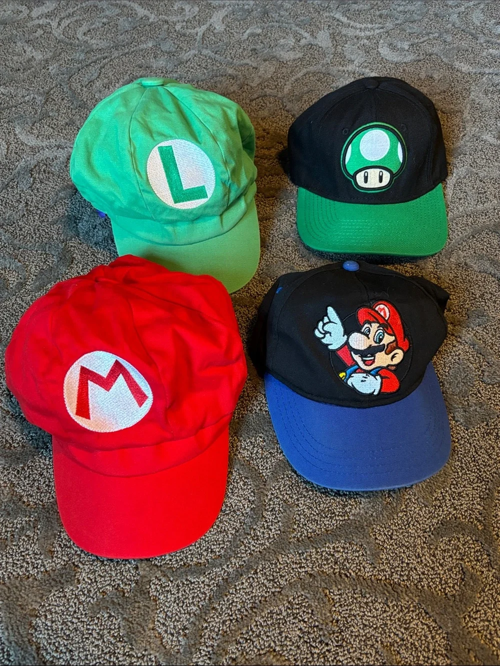 Nintendo Kids Caps-Lot of 4-Mario, Luigi, Mushroom